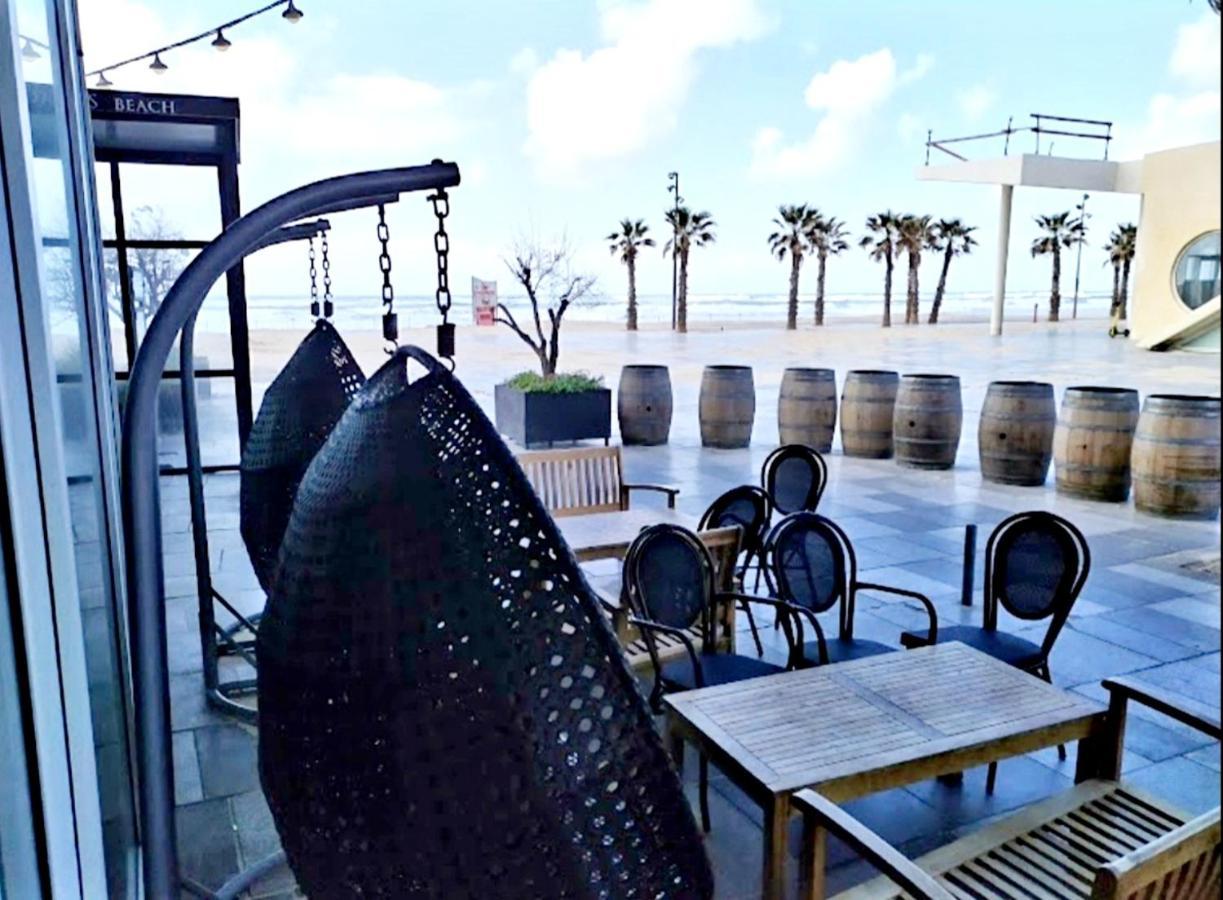 Beachfront Studio Apartment Bat Yam 412 Extérieur photo