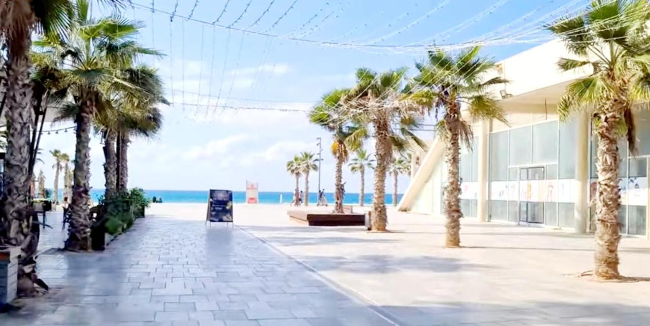 Beachfront Studio Apartment Bat Yam 412 Extérieur photo