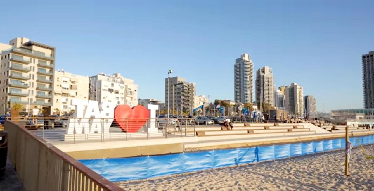 Beachfront Studio Apartment Bat Yam 412 Extérieur photo
