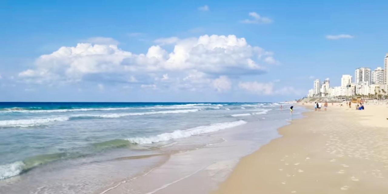 Beachfront Studio Apartment Bat Yam 412 Extérieur photo