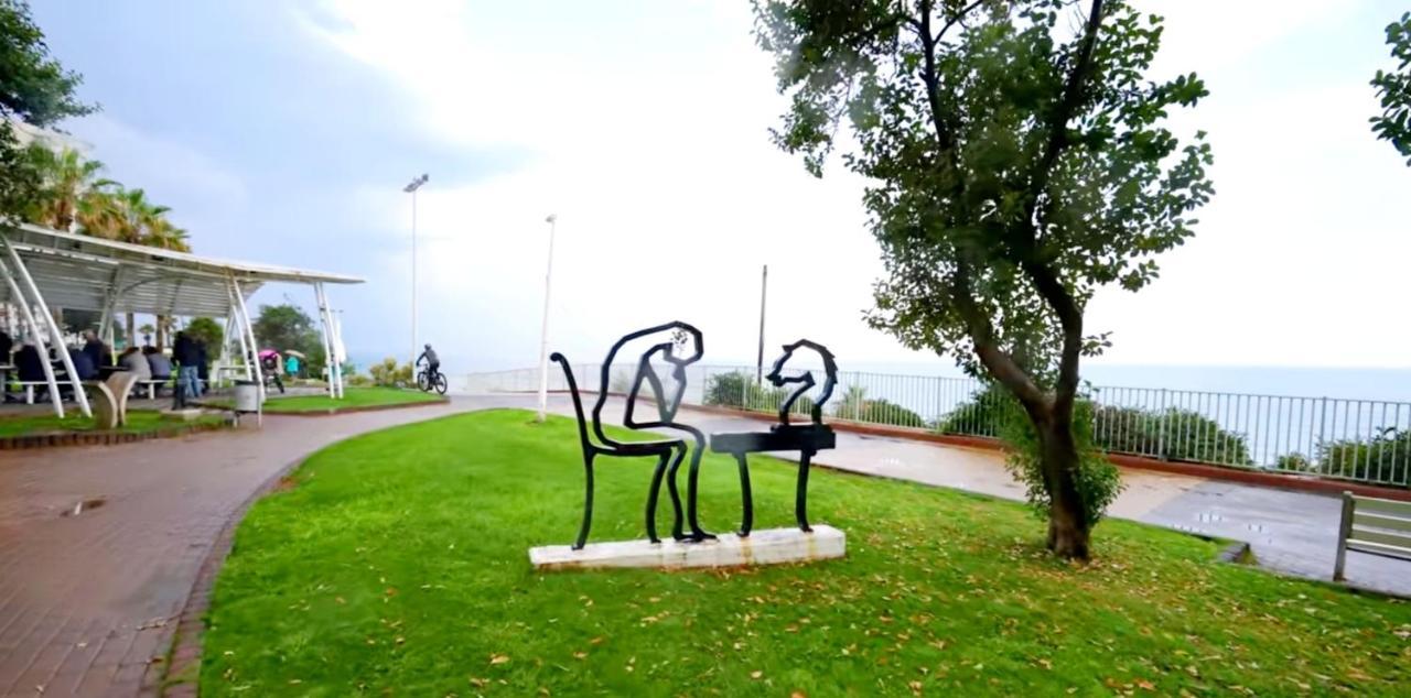 Beachfront Studio Apartment Bat Yam 412 Extérieur photo